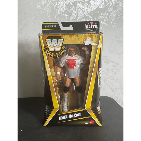 WWE Wrestling Legends Series 22 Hulk Hogan Action Figure - Picture 2 of 7